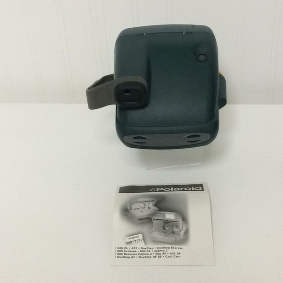 Polaroid One-Step Express Camera & Camera Bag - Picture 5 of 15